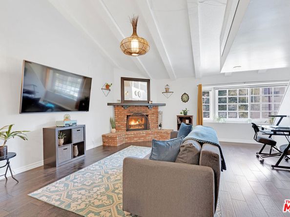 4633 Ben Avenue 4, Valley Village CA 91607