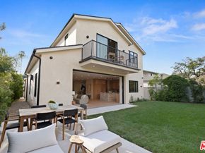 3364 Redwood Avenue, Los Angeles CA 90066