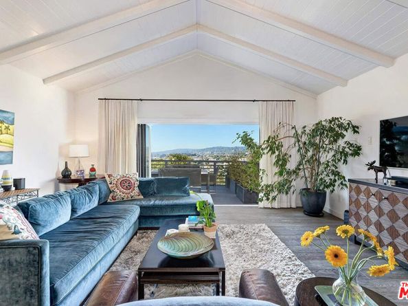 1757 Hollyvista Avenue, Los Angeles CA 90027