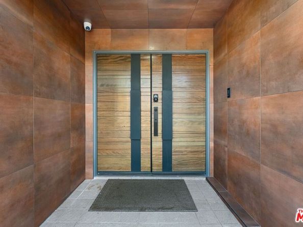 3539 Alana Drive, Sherman Oaks CA 91403