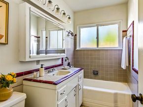 13130 Crewe Street, North Hollywood CA 91605