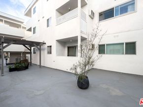 960 LARRABEE Street 116, West Hollywood CA 90069