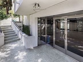 960 LARRABEE Street 116, West Hollywood CA 90069