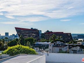 960 LARRABEE Street 116, West Hollywood CA 90069