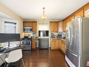 2712 Kenwood Avenue, Los Angeles CA 90007