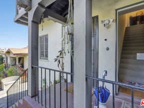 153 W Channel Road, Santa Monica CA 90402
