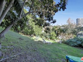 153 W Channel Road, Santa Monica CA 90402