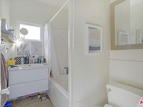 153 W Channel Road, Santa Monica CA 90402