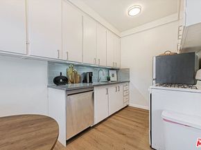 153 W Channel Road, Santa Monica CA 90402