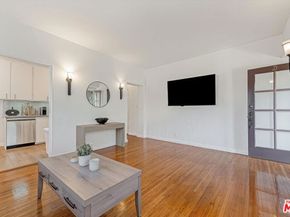 153 W Channel Road, Santa Monica CA 90402