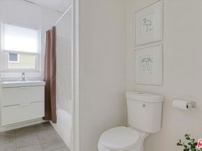 153 W Channel Road, Santa Monica CA 90402