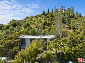 2207 Bowmont Drive, Beverly Hills CA 90210