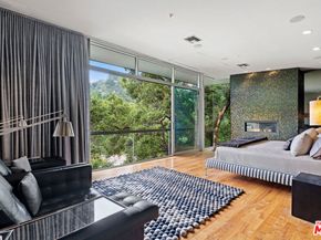 2207 Bowmont Drive, Beverly Hills CA 90210