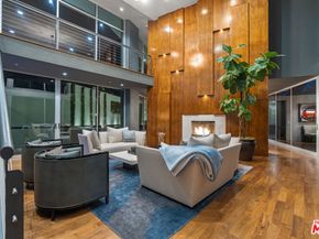 2207 Bowmont Drive, Beverly Hills CA 90210