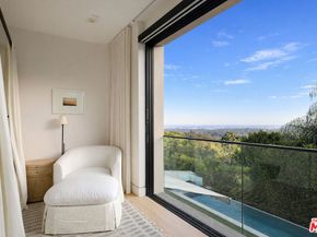 815 N Tigertail Road, Los Angeles CA 90049