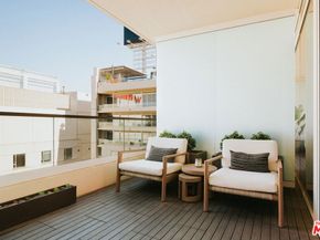 6250 Hollywood Boulevard 14A, Los Angeles CA 90028