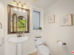 25420 Prado De Azul, Calabasas CA 91302
