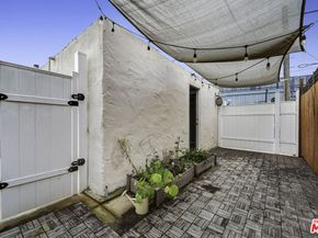 2122 20th Street, Santa Monica CA 90405
