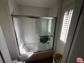 1044 20th Street 11, Santa Monica CA 90403