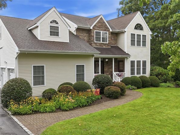 4 Wood Hollow Drive, Westhampton NY 11977