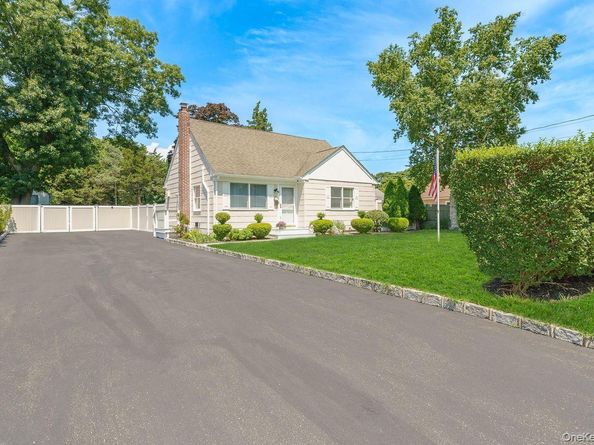 60 Hubbard Avenue, Riverhead NY 11901