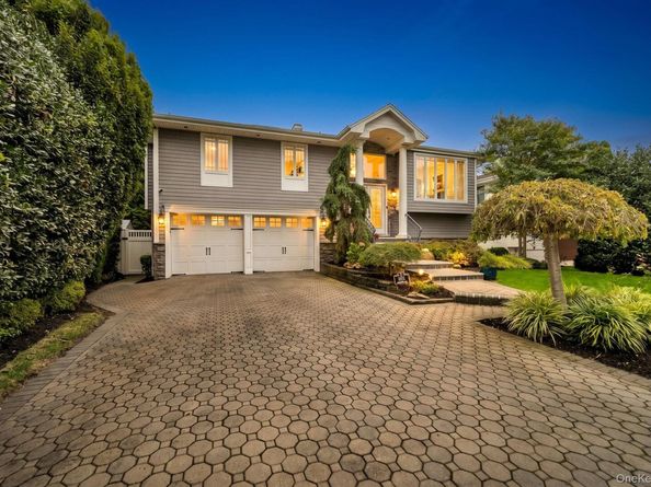 2817 Riverside Drive, Wantagh NY 11793