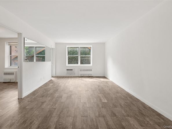 636 N Terrace Avenue 2B, Fleetwood NY 10552