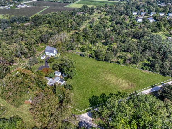 2220 Akerly Pond Lane, Southold NY 11971