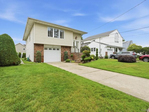 6 N Park Drive, Massapequa NY 11758