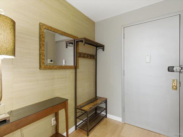 143-28 41st Avenue 2D, Flushing NY 11355