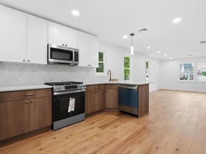 2532 Washington Avenue, Oceanside NY 11572