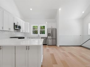 19 Montauk Highway 7, Westhampton NY 11977