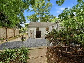 192 Iceland Drive, South Huntington NY 11746