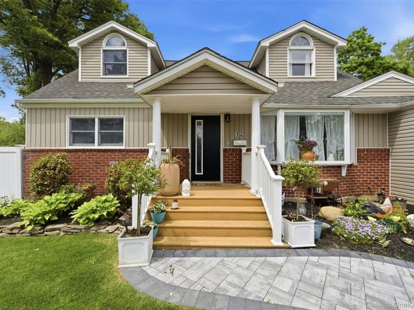 12 Browning Drive, Greenlawn NY 11740