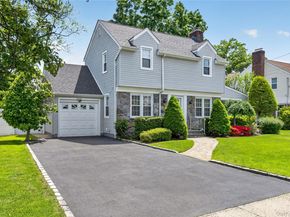2062 E Webster Street, Merrick NY 11566