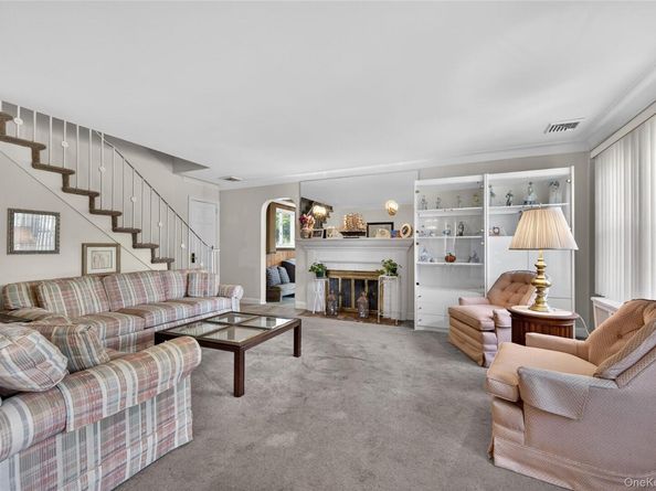 2062 E Webster Street, Merrick NY 11566