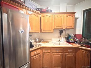 9 Metropolitan Oval 7G, Bronx NY 10462