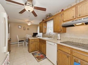 5 Spruceton Street, Selden NY 11784