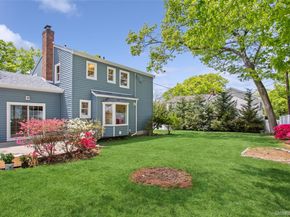 15 Locust Road, Plainview NY 11804