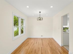 15 Locust Road, Plainview NY 11804