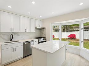 15 Locust Road, Plainview NY 11804