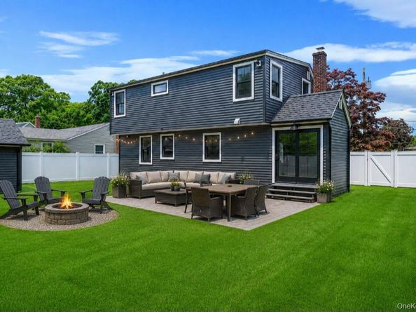 11 Lakewood Avenue, Lake Ronkonkoma NY 11779