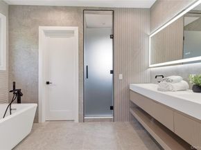 97 Parkway Drive, Roslyn Heights NY 11577