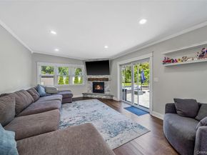 577 Oak Avenue, Bohemia NY 11716