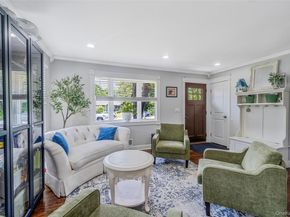 577 Oak Avenue, Bohemia NY 11716