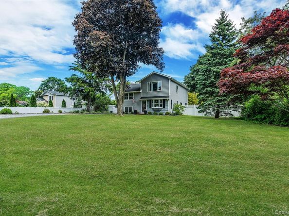 577 Oak Avenue, Bohemia NY 11716