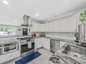 577 Oak Avenue, Bohemia NY 11716