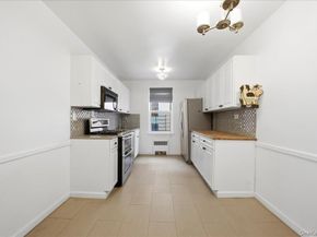 2080 Barnes Avenue Barnes Avenue 3B, Bronx NY 10462