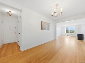 2080 Barnes Avenue Barnes Avenue 3B, Bronx NY 10462