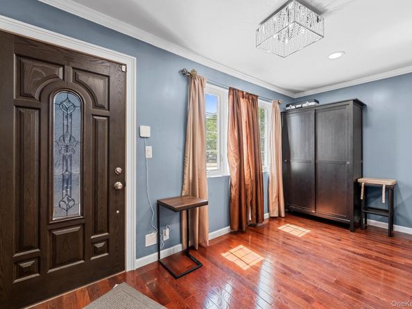 43 Dewitt Street, Valley Stream NY 11580